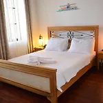 Aliye Hanim Konukevi Ayvalı