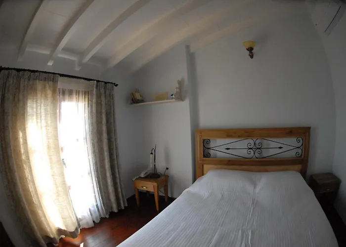 Guest house Aliye Hanim 4*