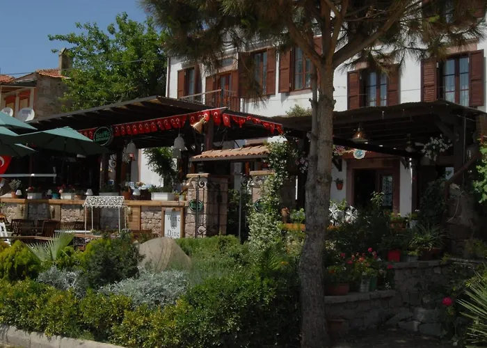 Casa de hóspedes Aliye Hanim Ayvalı